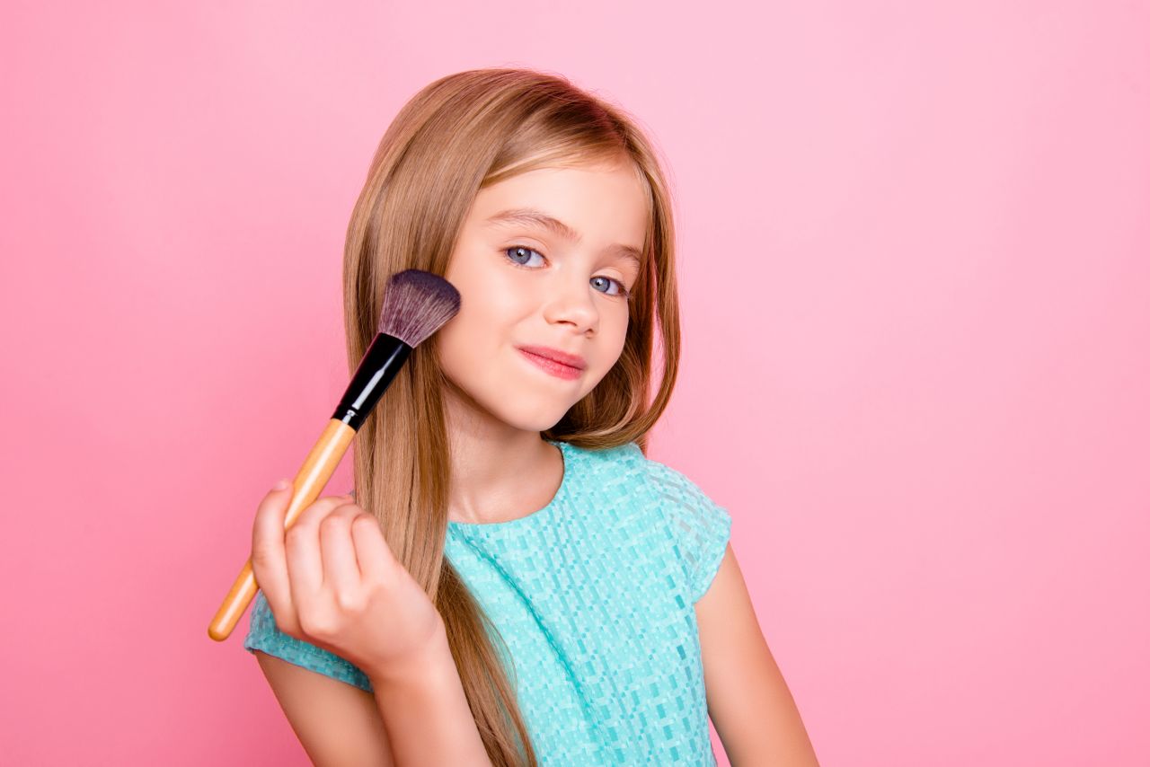 Kosmetyki – jak wybrać te, które będą bezpieczne dla dzieci?