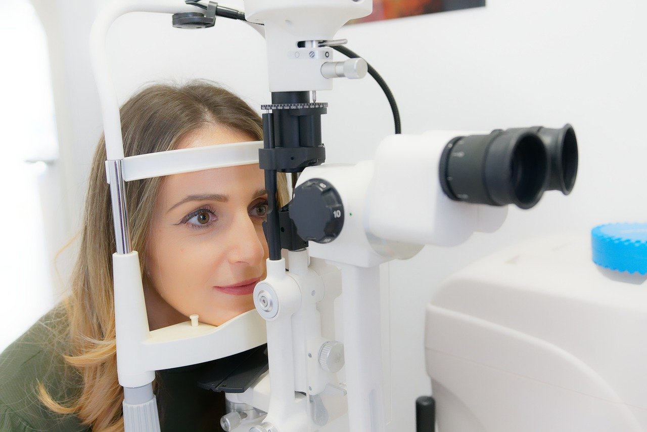 Czym zajmuje się optometrysta?