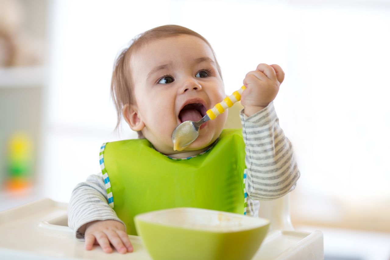 Jak nakłonić dzieci do jedzenia zdrowych posiłków?